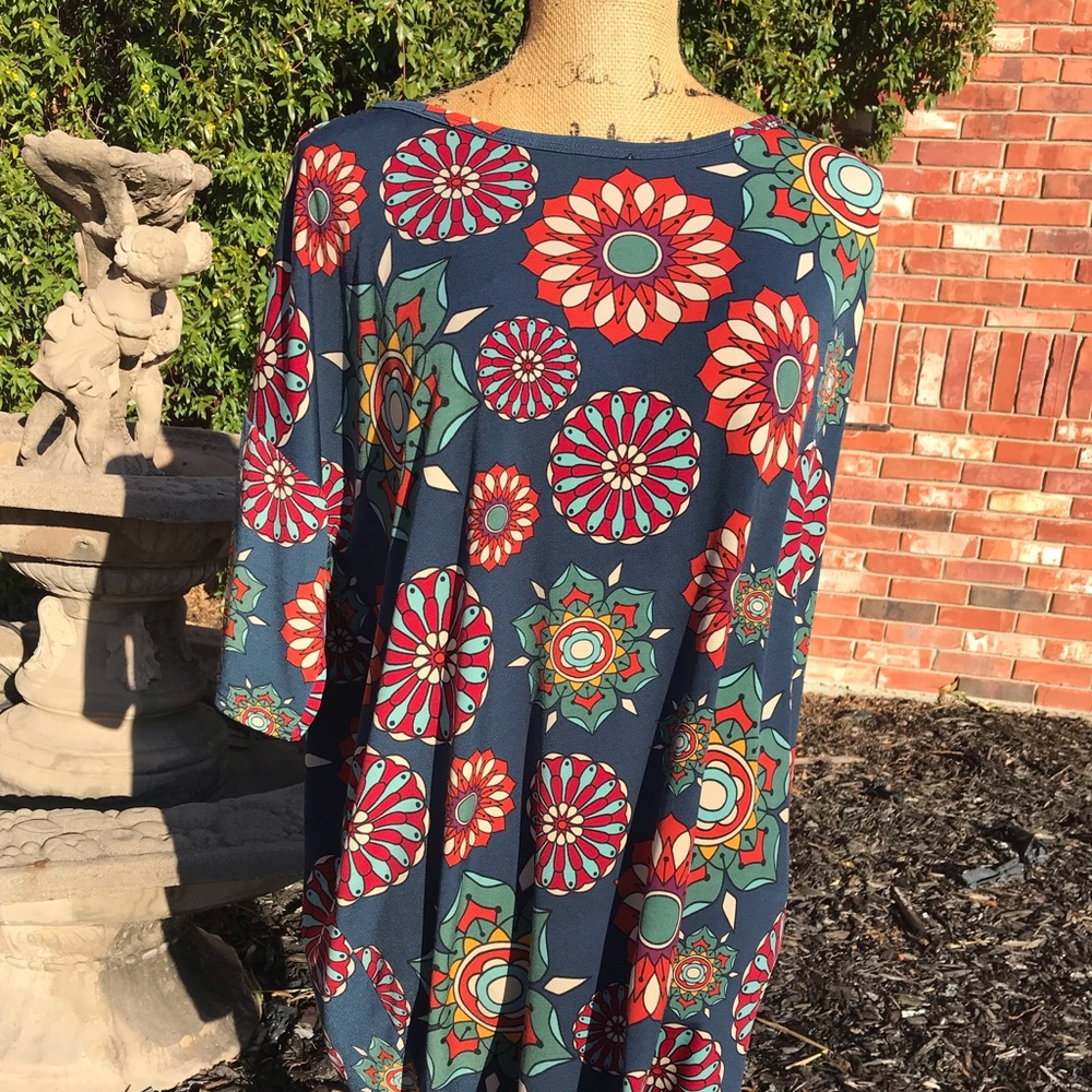 LuleRoe Blue Floral Irma Tinic